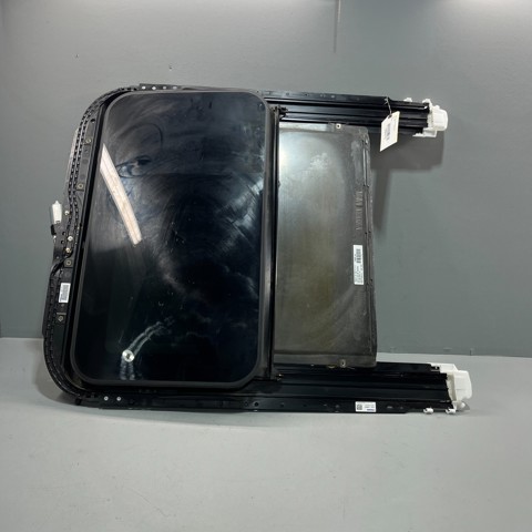 Крышка люка крыши 4G5877071 VAG