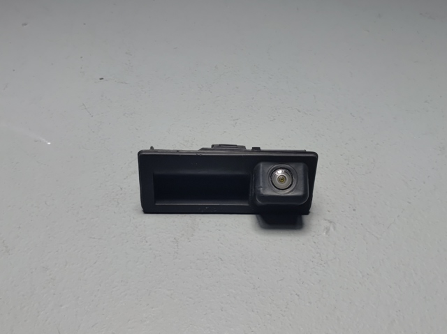 Камера заднего вида 4M0827566 VAG
