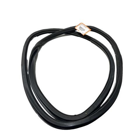Уплотнитель двери передней, на (кузове) 4M0831721 VAG