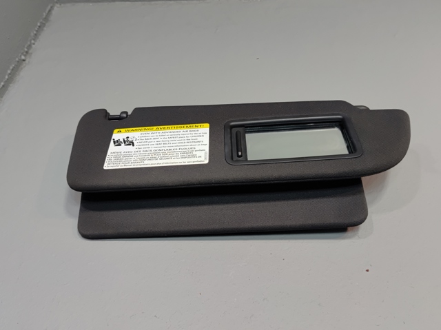 Козырек солнцезащитный 4M0857552 VAG