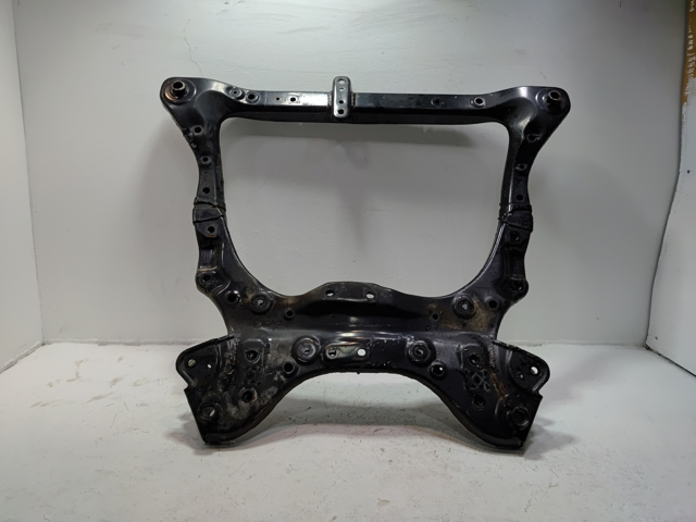 Поперечина передней подвески 5110030880 TOYOTA