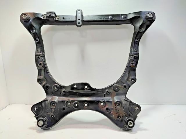 Поперечина передней подвески 5110033170 TOYOTA