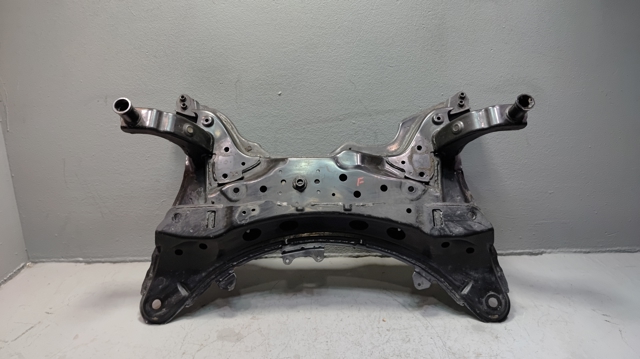 Подрамник передней подвески 5120102221 TOYOTA