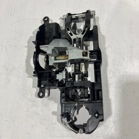 Держатель наружной ручки двери, задней правой 51217175650 BMW