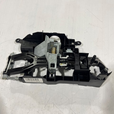 Держатель наружной ручки двери, задней левой 51217187227 BMW
