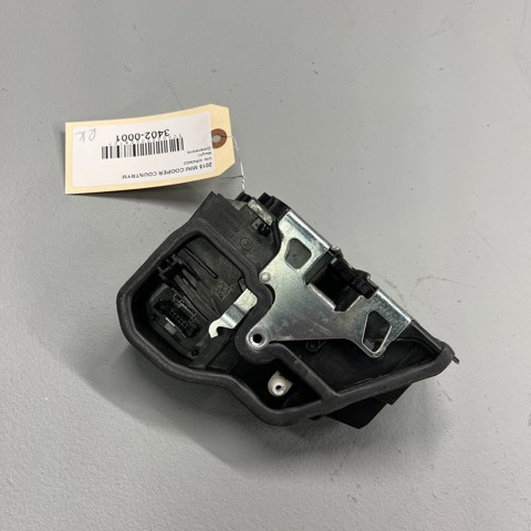 Замок задней двери, левой 51227276685 BMW