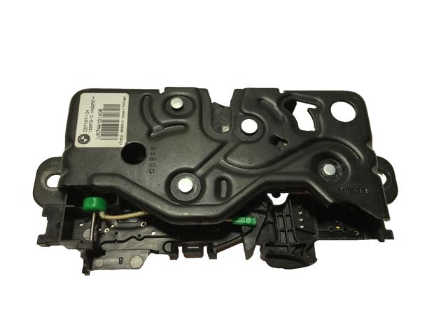 Замок двери багажника 51247383283 BMW