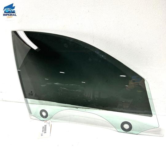 Стекло передней правой двери 51337309734 BMW