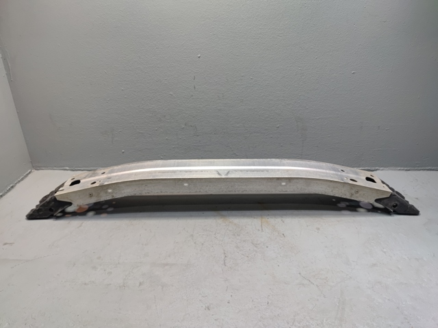 Швеллер переднего бампера 520210R100 TOYOTA
