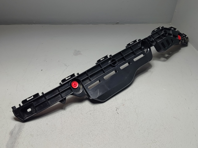 Кронштейн бампера заднего, правый 521550E070 TOYOTA