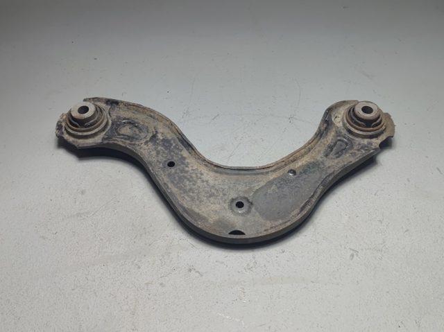 Балансир задний верхний 52510TLAA01 HONDA