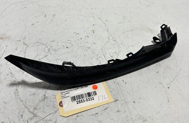 Молдинг бампера переднего, левый 5312406130 TOYOTA