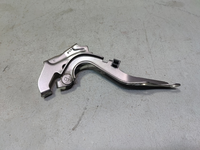 Петля капота, правая 5341008020 TOYOTA