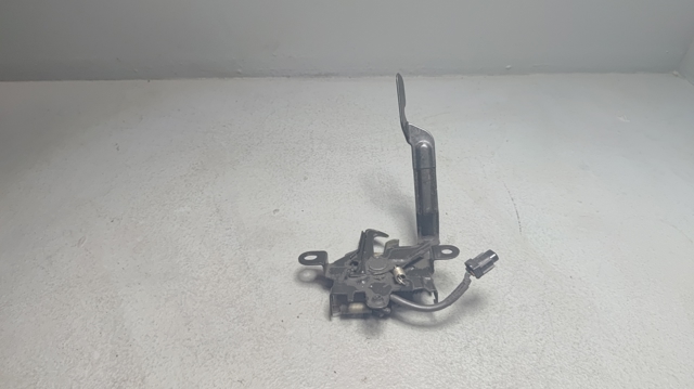 Замок крышки капота 535100R060 TOYOTA