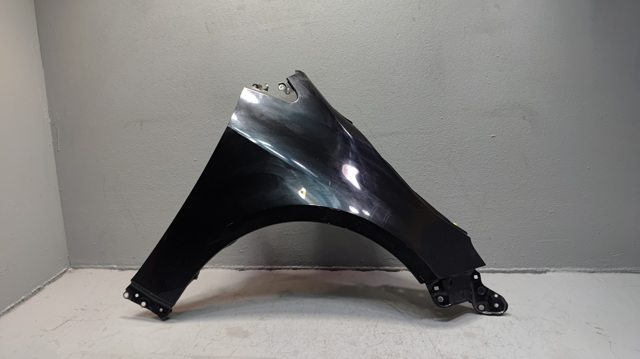 Боковая часть передняя правая 5380102170 TOYOTA