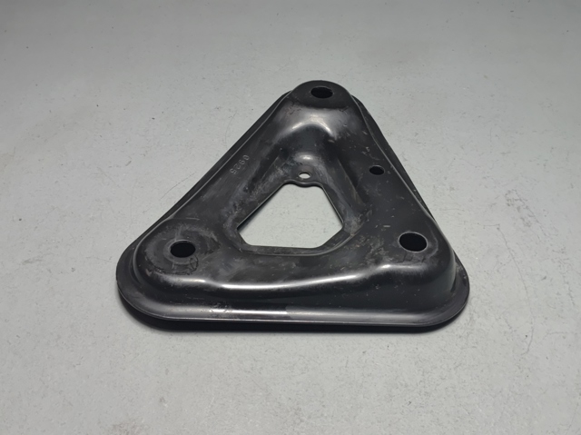 Кронштейн передней балки 544C46RA0B NISSAN