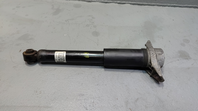 Цилиндр подвески 562106RA1D NISSAN