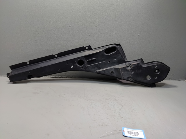 Защита днища, правая 5816542040 TOYOTA