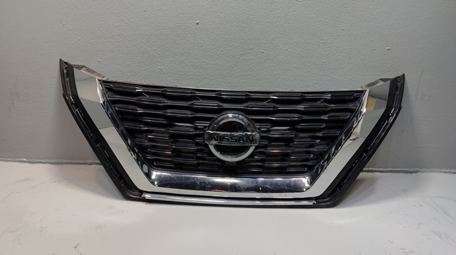 Решетка 623106RR1B NISSAN