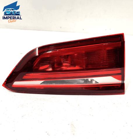Задняя левая внутренняя фара 63212710633 BMW