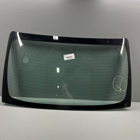 Заднее автостекло 6480106220 TOYOTA
