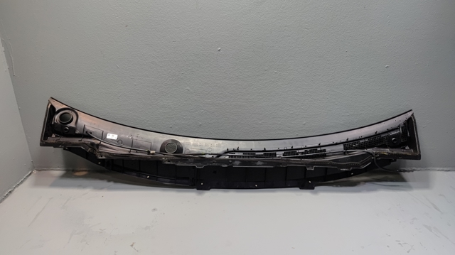 Водосток лобового стекла, жабо 668626RR0B NISSAN