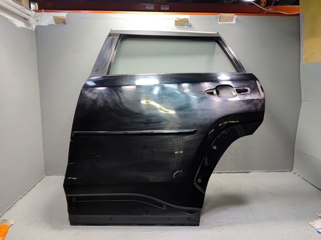 Дверь задняя, левая 670040R120 TOYOTA