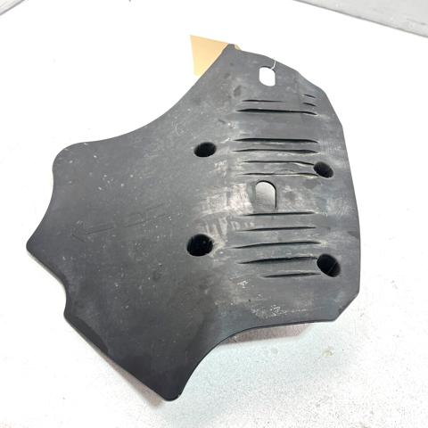 Защита заднего нижнего рычага 6796138 BMW