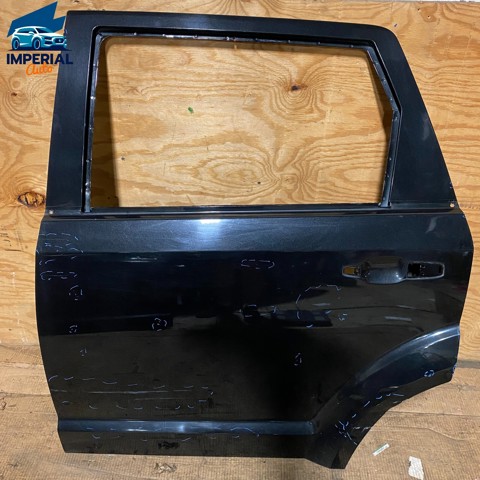 Задняя левая дверь 68040233AA CHRYSLER