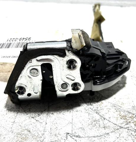 72610TVAA01 HONDA Замок двери задней правой купить в Днепр