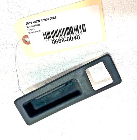 Кнопка привода замка задней 3/5 двери (ляды) 7368753 BMW