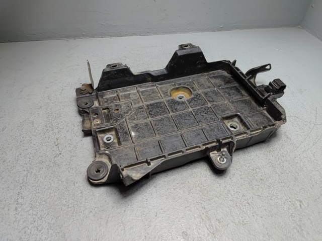 Крепление аккумулятора 7440406190 TOYOTA
