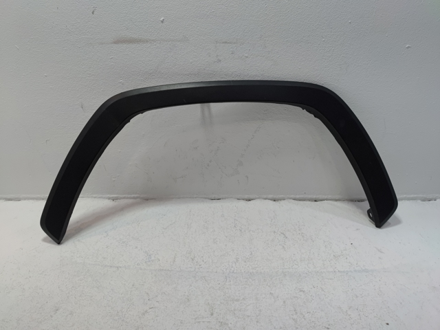 Накладка передней левой арки колеса 756020R090 TOYOTA