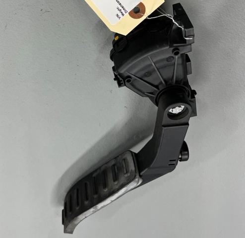 Педали газа Порше Кайен