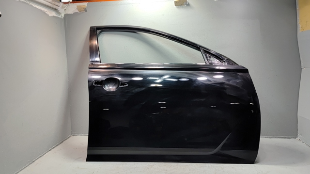 Пассажирская передняя дверь 801006CA0A NISSAN