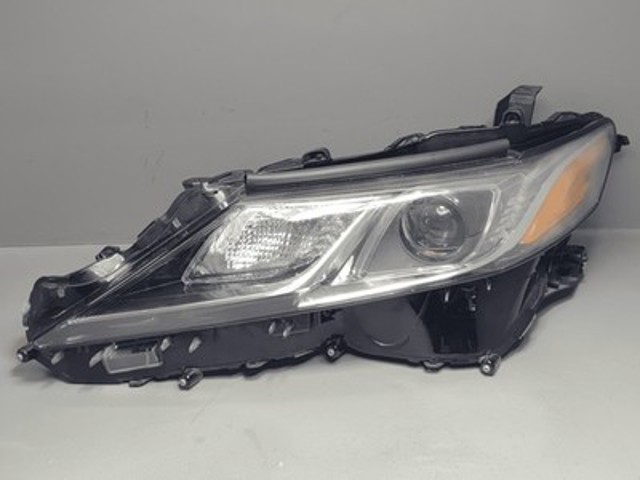 8115006D80 Фара левая купить Киев