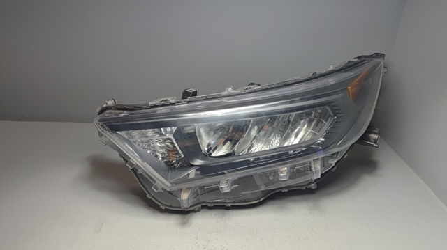 Основная фара в сборе левая 811500R150 TOYOTA
