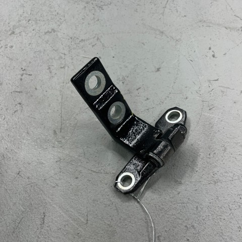 Петля двери задней левой 824214GA0A NISSAN