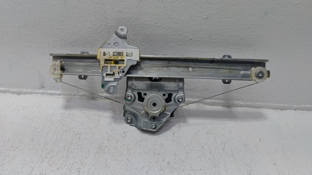  Механизм стеклоподъемника правой задней двери 827206RR0A NISSAN