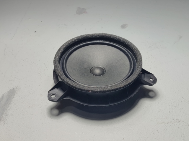 Динамик передней двери 861600D370 TOYOTA