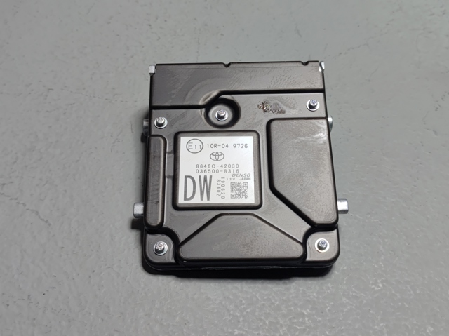 Камера системы обеспечения видимости 8646C42030 TOYOTA