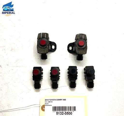 Кронштейн датчика парктроника, передний боковой 8934858130 TOYOTA
