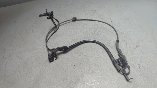 Передний левый датчик абс 8954342070 TOYOTA