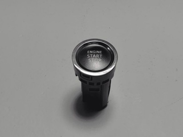 8961142012 TOYOTA Кнопка запуска двигателя купить в Киев