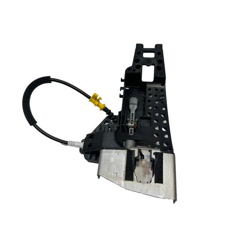 Тяга замка двери передней 8J0837099 VAG