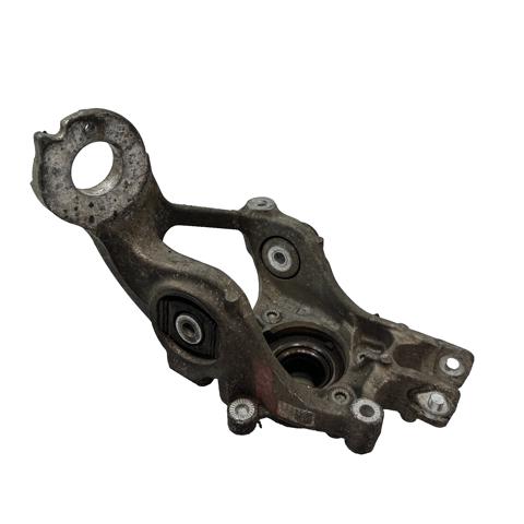 Цапфа поворотная левая 8R0505431C VAG