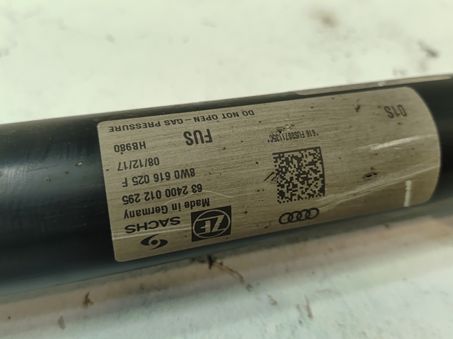 Амортизаторы задние 8W0616025F VAG