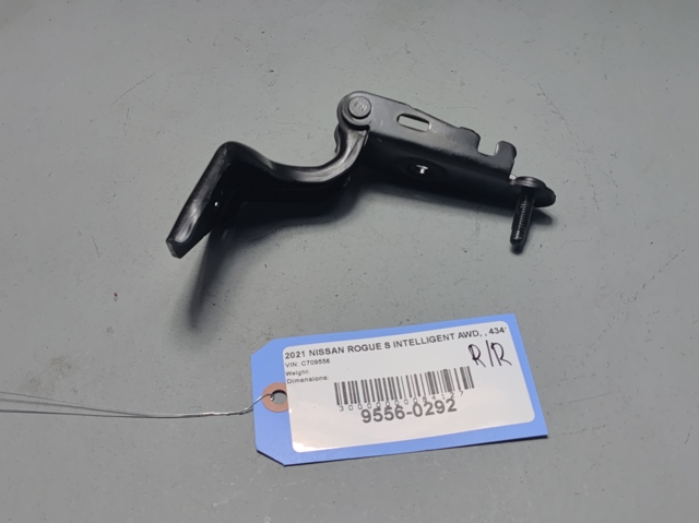 Петля третей/пятой двери 904006RR0B NISSAN