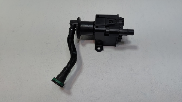 Насос диагностики течи в баке 90910AF006 TOYOTA