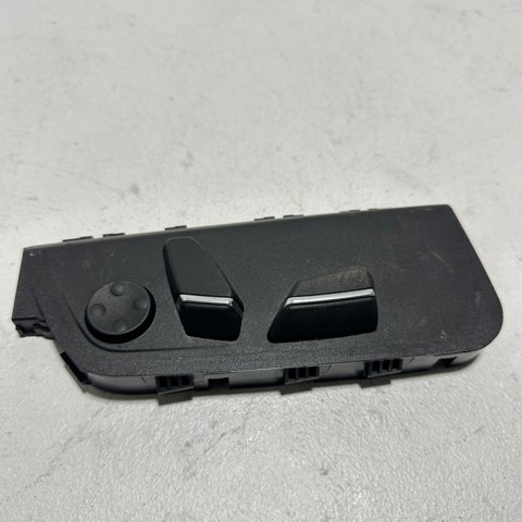 Блок кнопок механизма регулировки сиденья правый 9270382 BMW